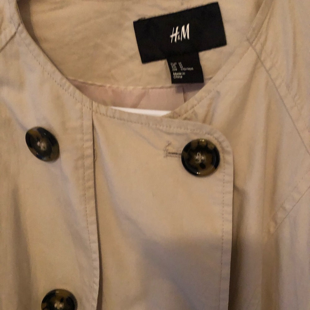 Poncho jacket - Picture 2 of 7